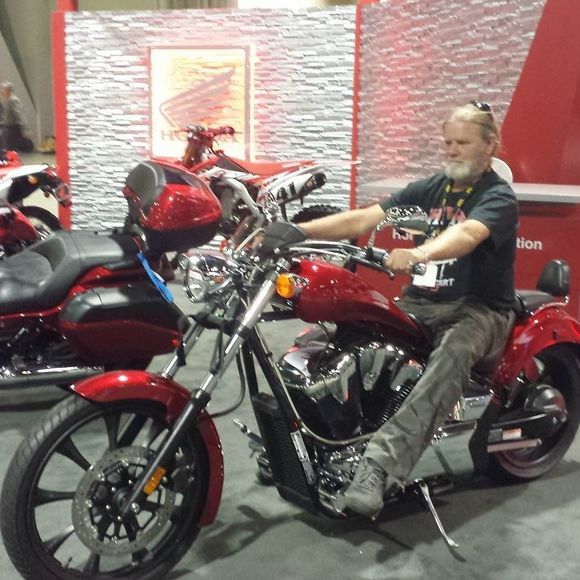 Meet your Posher, Tom - Picture 1 of 1